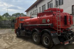 Автотопливозаправщик АТЗ для отдаленных объектов: организация автономного снабжения техники в полевых условиях